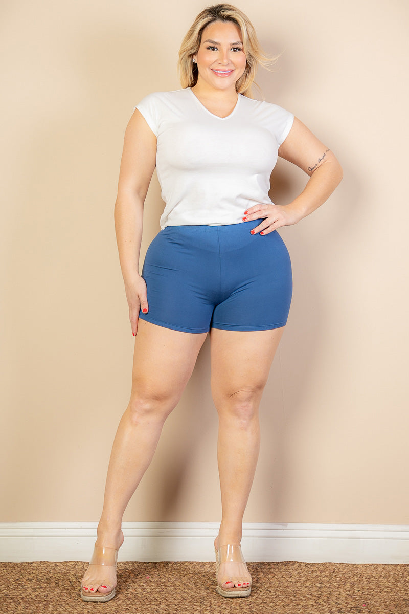 Plus Size Solid Shorts-4