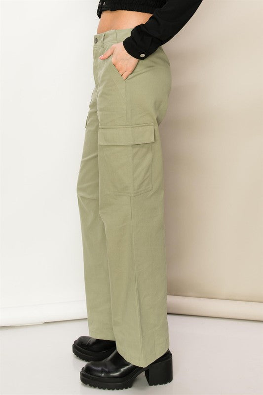 Weekend Chiller High Waist Cargo Pants