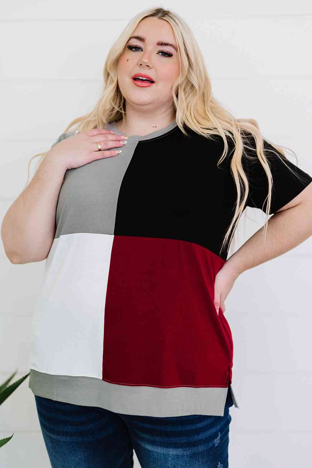 Plus Size Color Block Round Neck T-Shirt